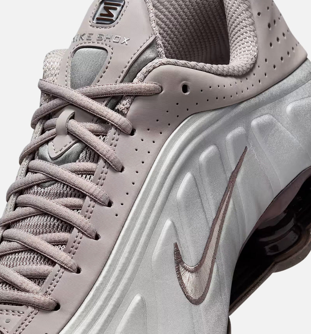 Nike Shox R4 Men's Sneakers - Cave Stone/College Grey/Baroque Brown