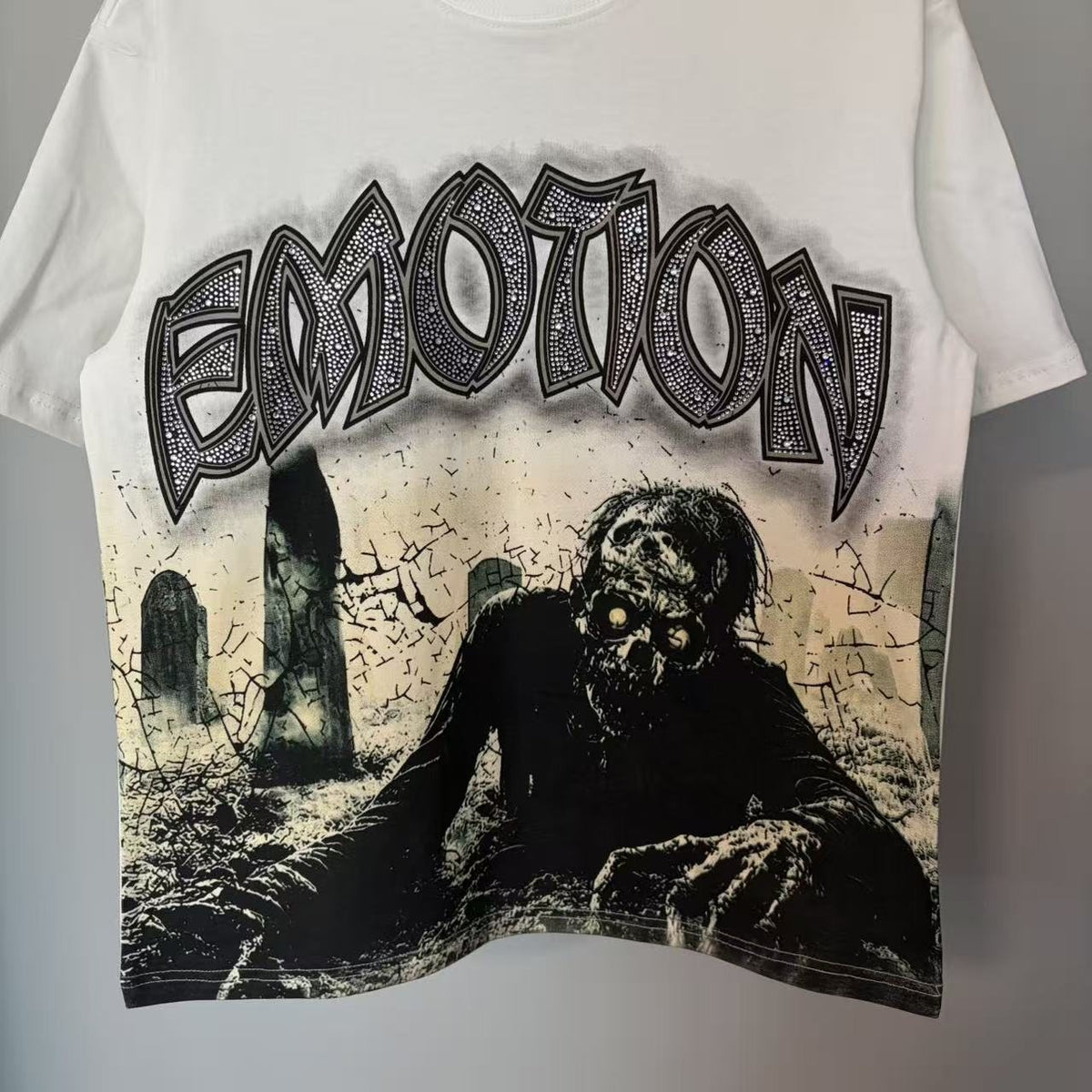 MIXED EMOTION Zombie Gothic Graphic T-Shirt